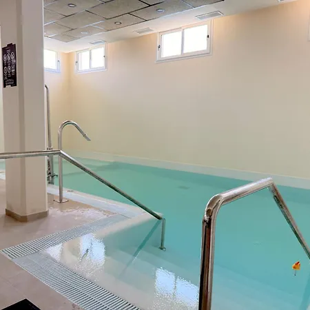 Bayview Hills Premium Pool דירה