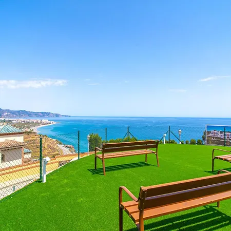Bayview Hills Premium Pool