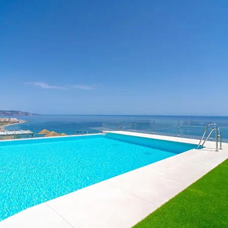 Bayview Hills Premium Pool