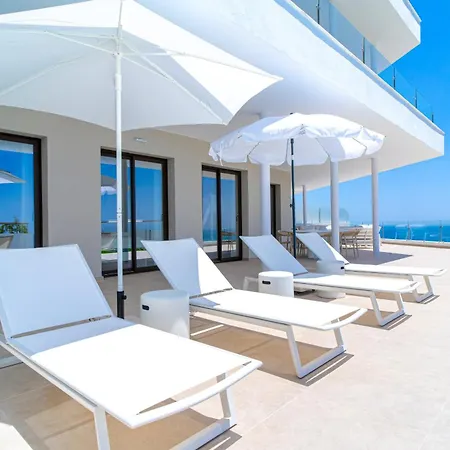 דירה Bayview Hills Premium Pool